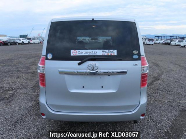 Used 2007 AT toyota noah ZRR70G Image[5]
