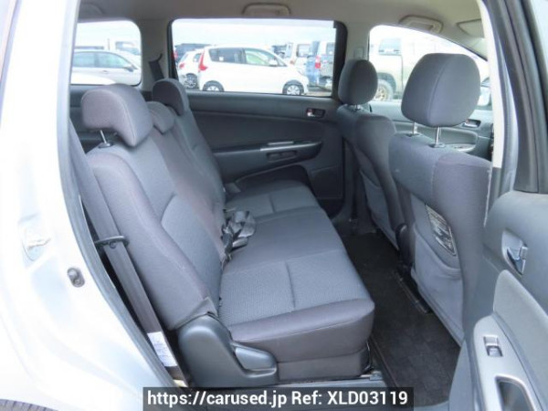 Used 2003 AT toyota wish ZNE10G Image[16]