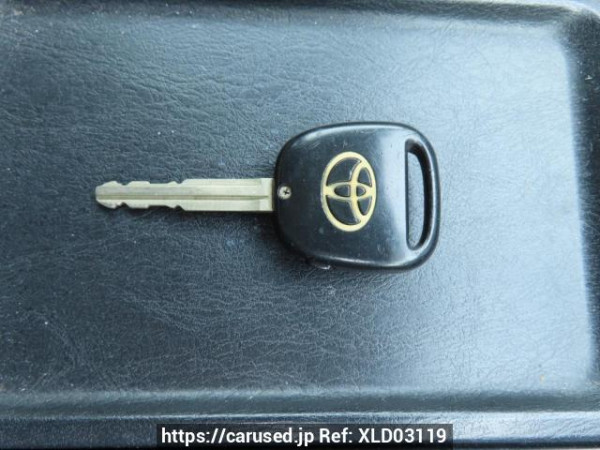 Used 2003 AT toyota wish ZNE10G Image[31]