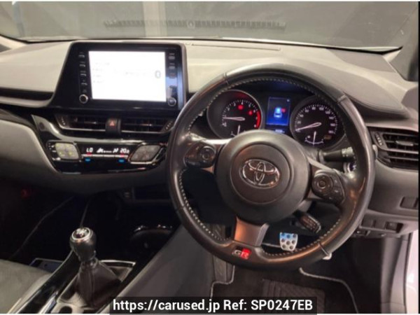 Used 2020 MT toyota c-hr NGX10 Image[2]