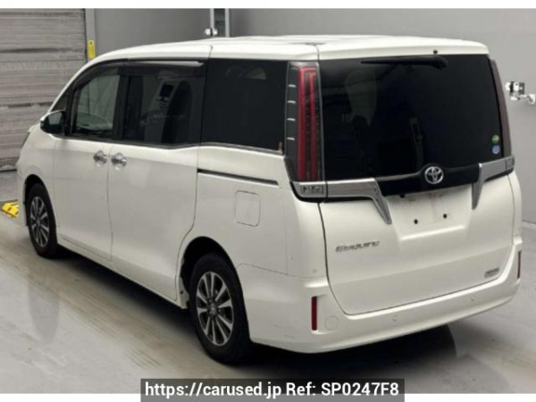 Used 2019 AT toyota esquire ZRR80G Image[1]