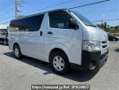 Toyota Regiusace Van TRH200V