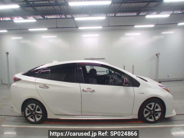 Used 2017 AT toyota prius ZVW51 Image[2]