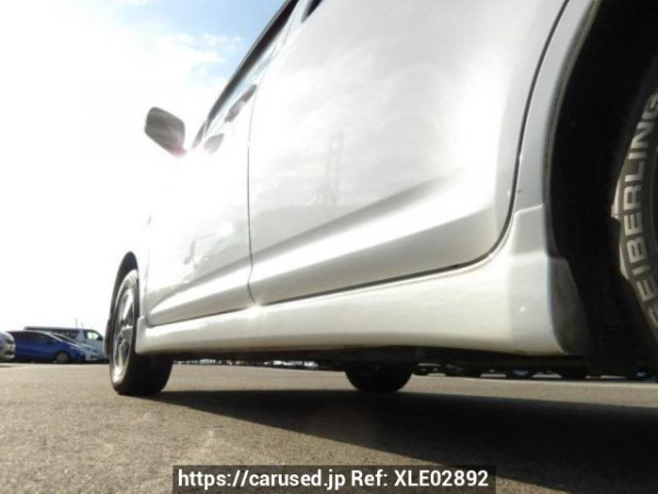 Used 2004 AT toyota wish ZNE10G Image[29]