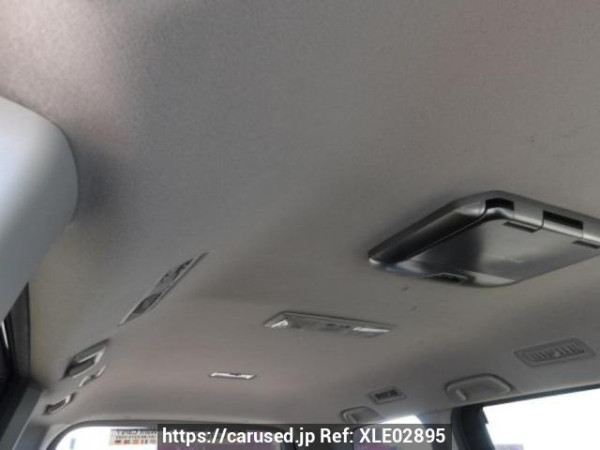 Used 2009 AT toyota voxy ZRR70W Image[15]