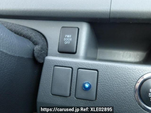 Used 2009 AT toyota voxy ZRR70W Image[26]