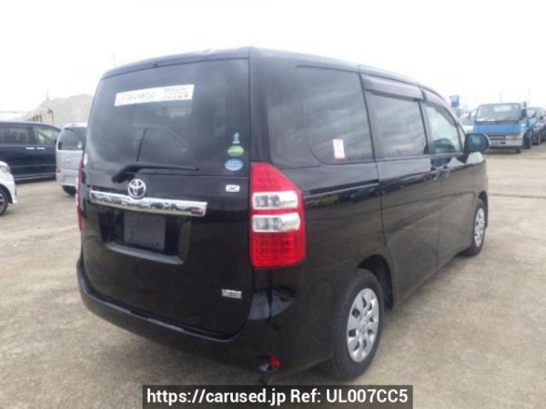 Used 2013 AT toyota noah ZRR70G Image[6]