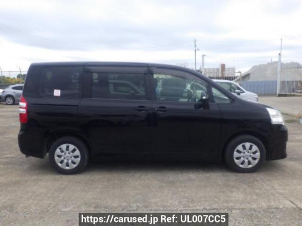 Used 2013 AT toyota noah ZRR70G Image[7]