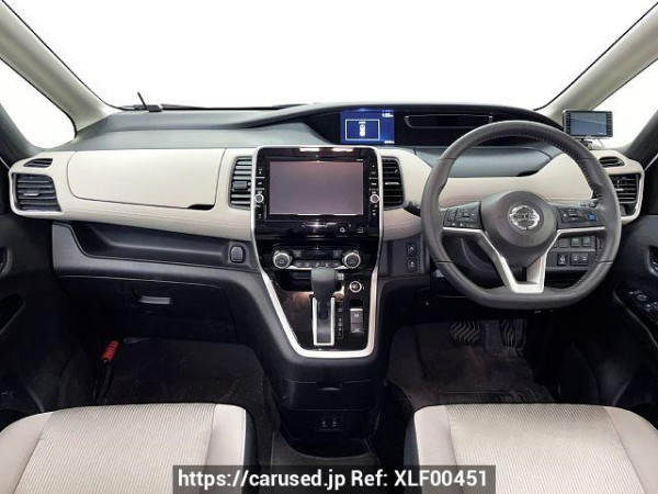 Used 2016 CVT nissan serena DAA-GFC27 Image[1]