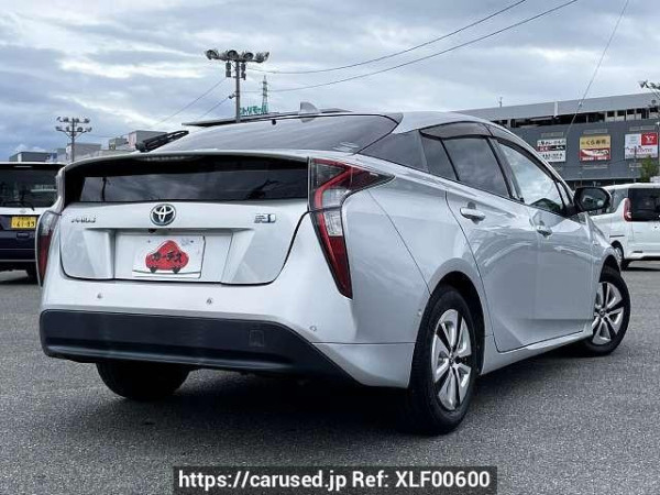 Used 2016 CVT toyota prius DAA-ZVW51 Image[2]