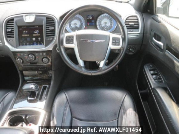 Used 2013 AT chrysler 300 LX36 Image[18]