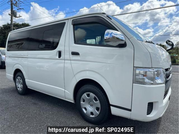 Used 2017 AT toyota hiace-van TRH200V Image[0]