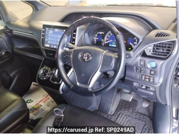 Used 2018 AT toyota esquire ZWR80G Image[2]