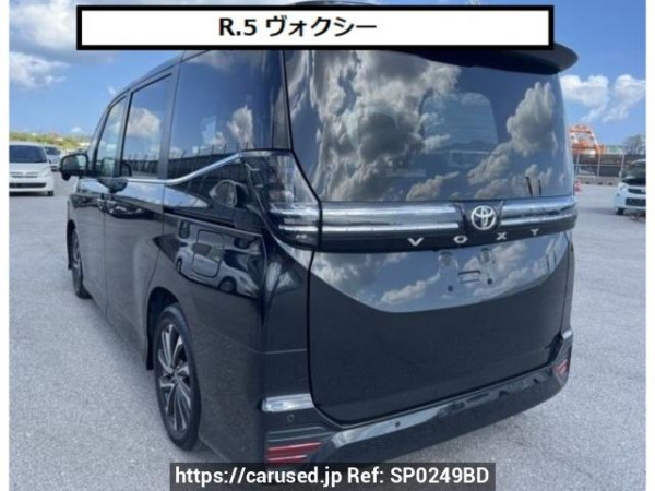 Used 2023 AT toyota voxy MZRA90W Image[1]