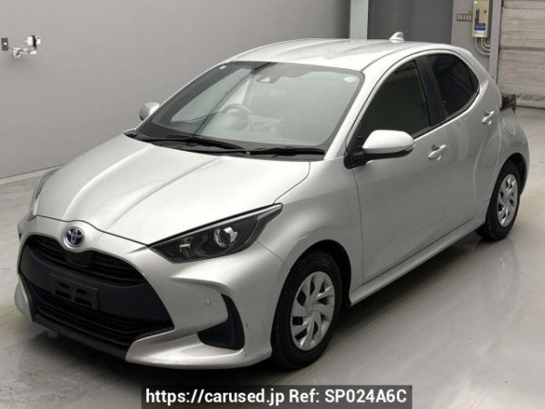 Used 2021 AT toyota yaris MXPH10 Image[0]