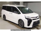 Toyota Voxy ZRR80W