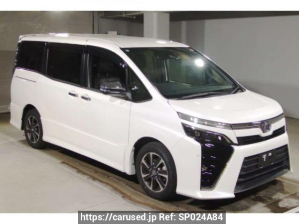 Used 2018 AT toyota voxy ZRR80W Image[0]