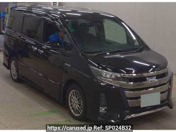 Used 2018 AT toyota noah ZWR80W Image[0]