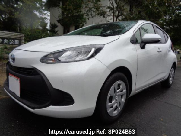 Used 2025 AT toyota aqua MXPK11 Image[0]
