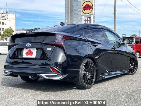 Used 2019 CVT toyota prius DAA-ZVW51 Image[2]