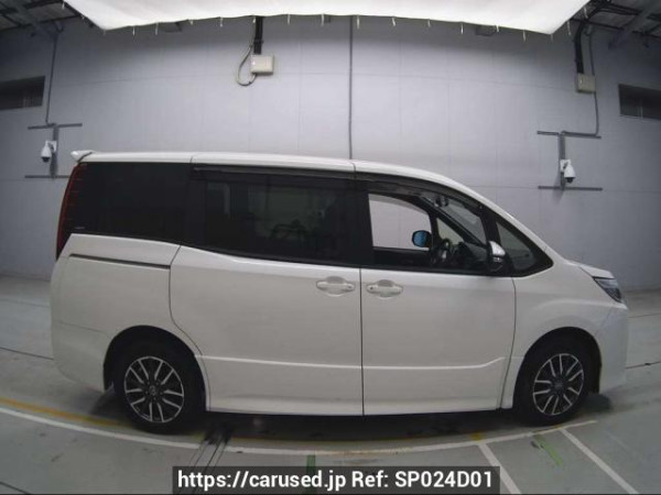 Used 2015 AT toyota noah ZRR80Wｶｲ Image[2]