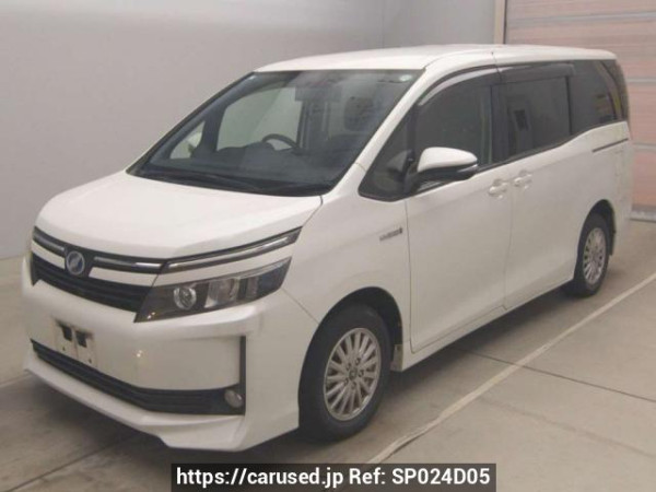 Used 2015 AT toyota voxy ZWR80G Image[0]