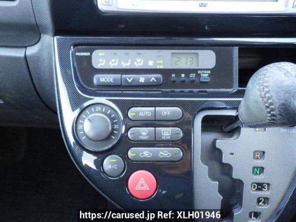 Used 2004 AT toyota wish ZNE10G Image[27]