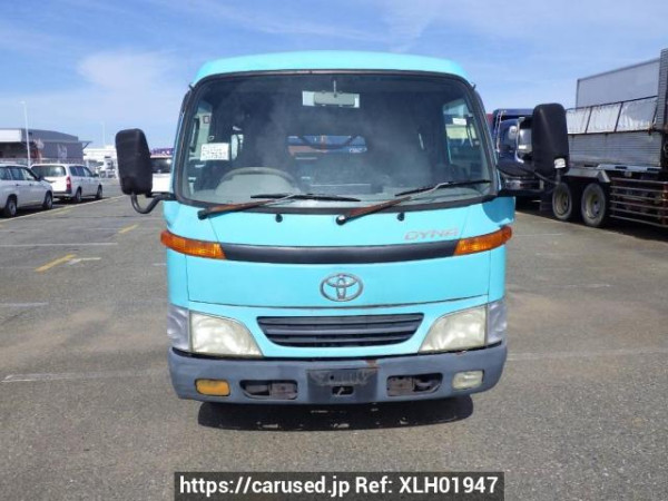 Used 2002 MT toyota dyna-route-van BU306V Image[1]
