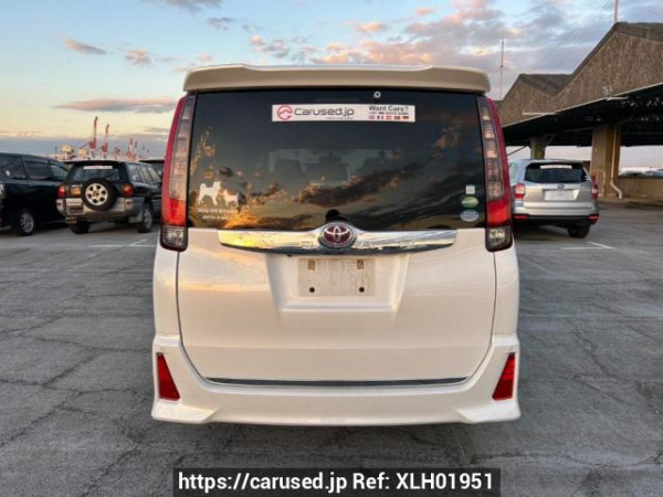 Used 2014 AT toyota noah ZRR80W Image[5]