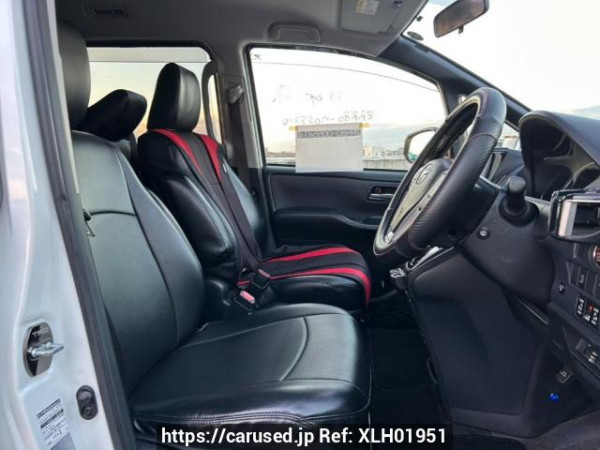 Used 2014 AT toyota noah ZRR80W Image[12]