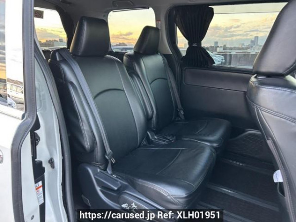 Used 2014 AT toyota noah ZRR80W Image[13]