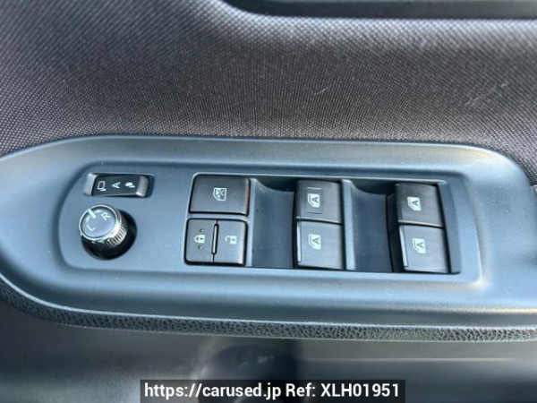 Used 2014 AT toyota noah ZRR80W Image[17]