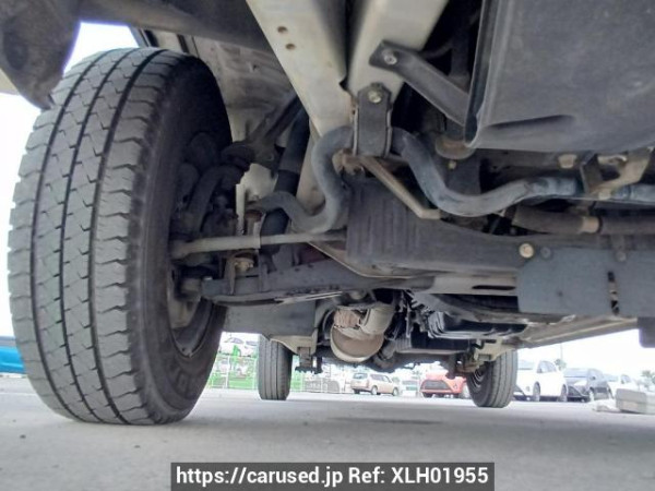 Used 2003 AT toyota hiace-van TRH112V Image[31]