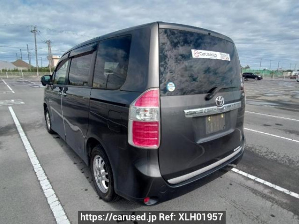Used 2009 AT toyota noah ZRR70G Image[4]