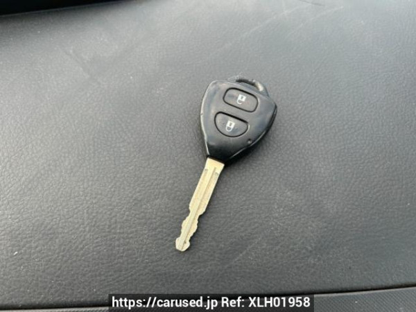 Used 2004 AT toyota noah AZR60G Image[30]