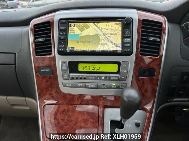 Buy Used 2002 Toyota Alphard ANH10W (XLH01959) - Carused.jp