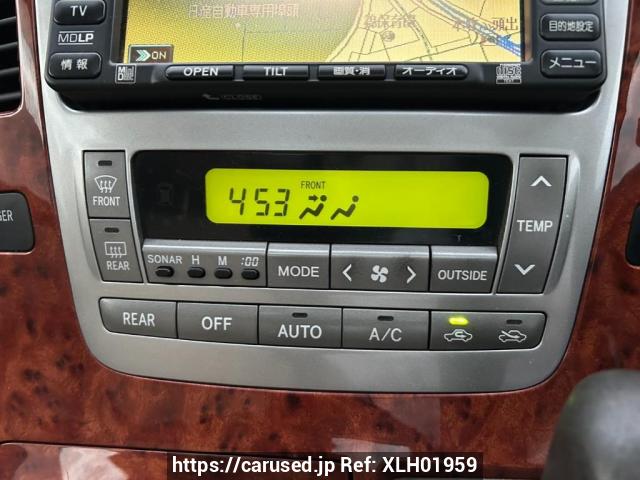 Buy Used 2002 Toyota Alphard ANH10W (XLH01959) - Carused.jp