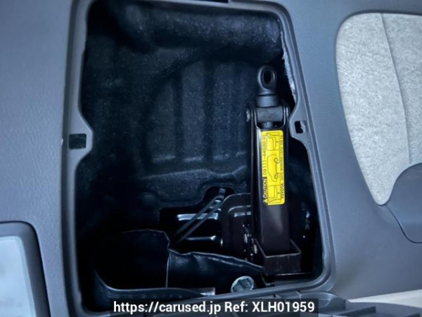 Used 2002 AT toyota alphard ANH10W Image[46]