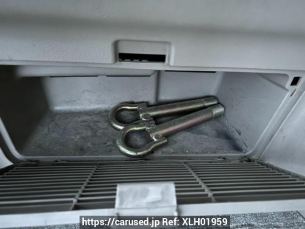 Used 2002 AT toyota alphard ANH10W Image[47]