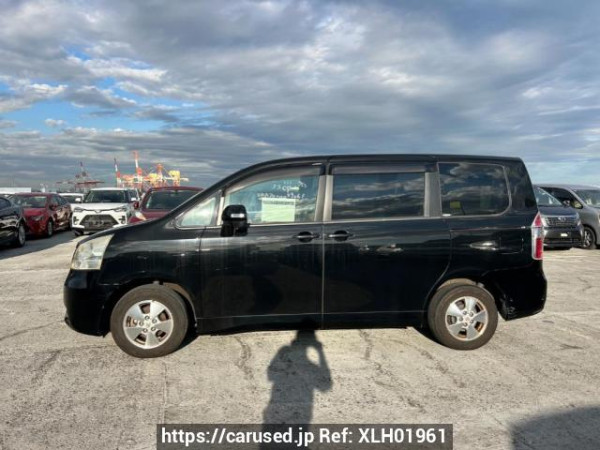 Used 2007 AT toyota noah ZRR70G Image[3]
