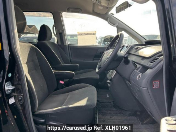 Used 2007 AT toyota noah ZRR70G Image[12]