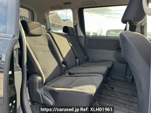 Used 2007 AT toyota noah ZRR70G Image[14]