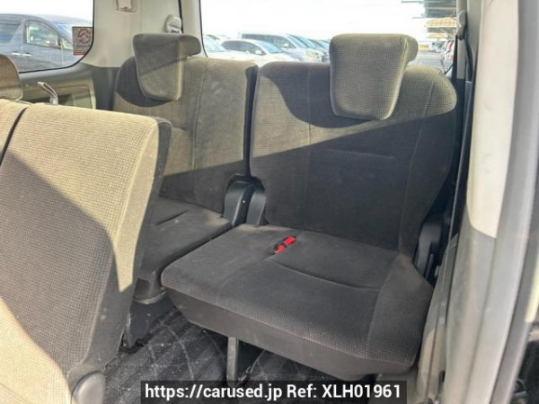 Used 2007 AT toyota noah ZRR70G Image[16]