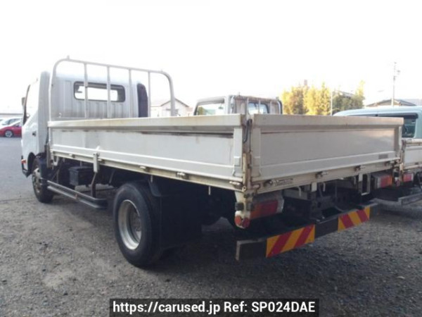 Used 2017 MT toyota dyna-truck XZU712 Image[2]