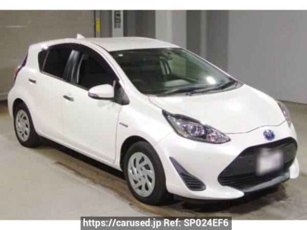 Used 2019 AT toyota aqua NHP10 Image[0]