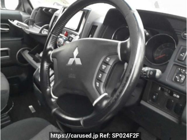 Used 2011 AT mitsubishi delica-d5 CV5W Image[2]