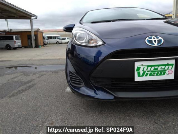 Used 2018 AT toyota aqua NHP10 Image[2]