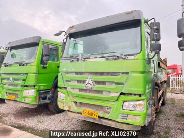 Used 2019 MT howo 340 ZZ3257N3847E1 Image[4]