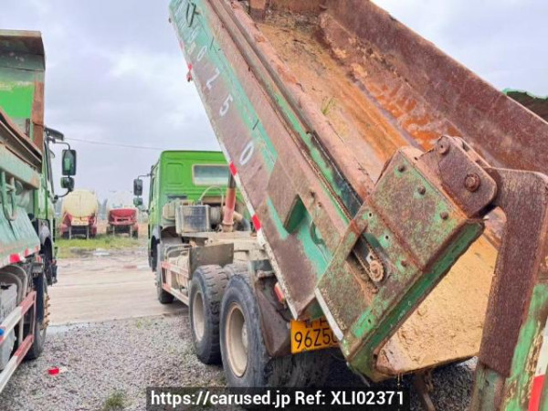 Used 2019 MT howo 340 ZZ3257N3847E1 Image[3]