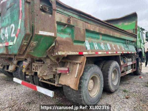 Used 2019 MT howo 340 ZZ3257N3847E1 Image[10]